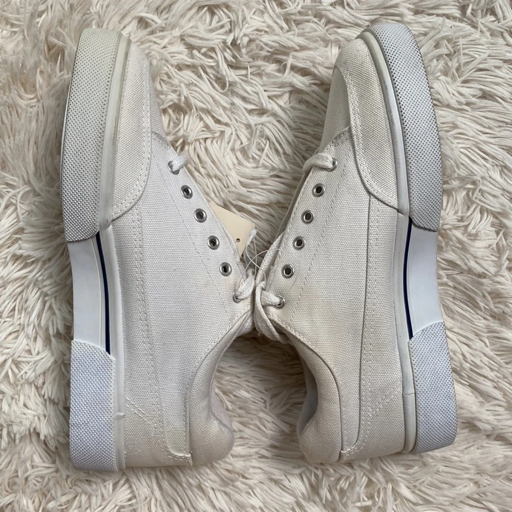 🎉2XHP🎉 Disney Vintage Mickey Mouse Canvas Sneakers 💗 White - Picture 6 of 16